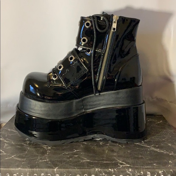 Demonia Bear 104 - Picture 8 of 11